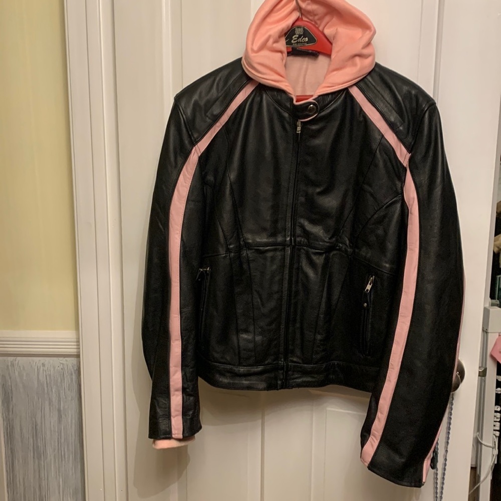 Ladies leather motorcycle jacket. Only Worn a few times.